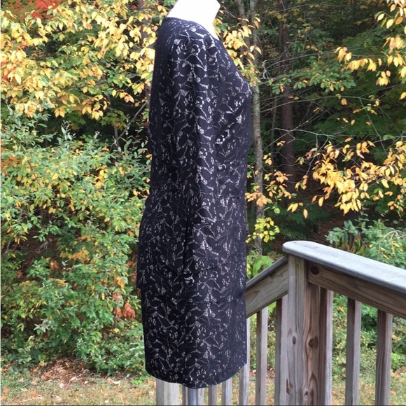 Tahari waved staggered layers black lace over nude dress size 8 - Picture 4 of 10